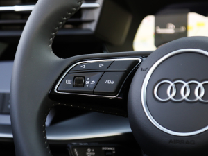 2021A3L Limousine 35 TFSI A\ п؅^