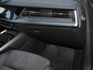 2021A3L Limousine 35 TFSI A\ п؅^