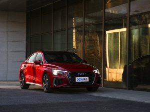 2021A3L Limousine 35 TFSI A\ w^