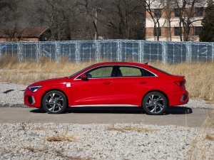 2021A3L Limousine 35 TFSI A\ ȣ