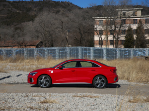 2021A3L Limousine 35 TFSI A\ w^