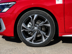 2021A(y)3L Limousine 35 TFSI A\ ݆Ȧ