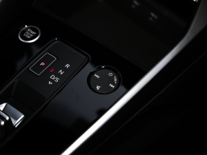 2021A3L Limousine 35 TFSI A\ п؅^