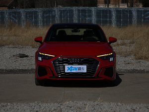 2021A3L Limousine 35 TFSI A\ 