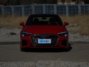 2021A3L Limousine 35 TFSI A\ 