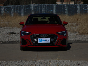 2021A3L Limousine 35 TFSI A\ 