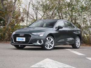 2021A3L Limousine 35 TFSI A ǰ45