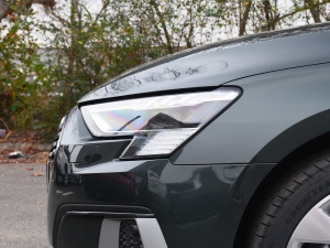 2021A3L Limousine 35 TFSI A ^