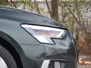 2021A3L Limousine 35 TFSI A ^