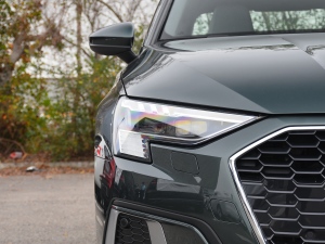 2021A3L Limousine 35 TFSI A ^