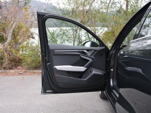 2021A3L Limousine 35 TFSI A {λ܇T