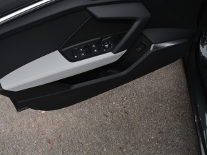 2021A3L Limousine 35 TFSI A ǰTg