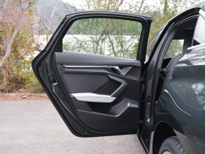 2021A3L Limousine 35 TFSI A ܇T