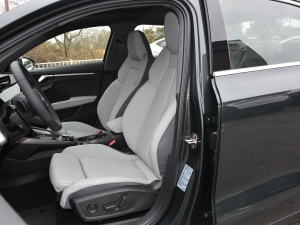 2021A3L Limousine 35 TFSI A {