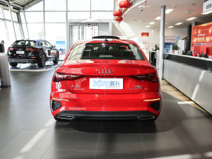 2021A3L Limousine 35 TFSI Mȡ\ 	