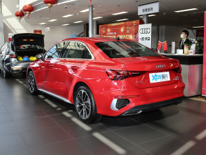 2021A3L Limousine 35 TFSI Mȡ\ 45