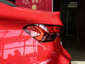 2021A(y)3L Limousine 35 TFSI M(jn)ȡ\(yn) (x)(ji)^