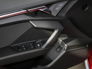 2021A3L Limousine 35 TFSI Mȡ\ g