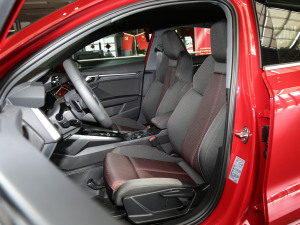 2021A3L Limousine 35 TFSI Mȡ\ {