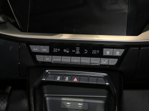 2021A(y)3L Limousine 35 TFSI Mȡ\ {(dio){(dio)(ji)