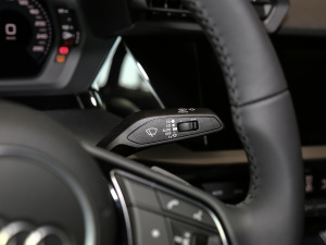 2021A(y)3L Limousine 35 TFSI Mȡ\ п؅^(q)