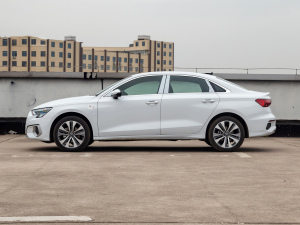 2021A(y)3L Limousine 35 TFSI M(jn)ȡ (c)