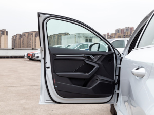2021A3L Limousine 35 TFSI Mȡ {λ܇T