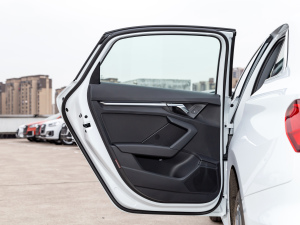 2021A3L Limousine 35 TFSI Mȡ ܇T