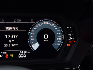 2021A3L Limousine 35 TFSI Mȡ п؅^