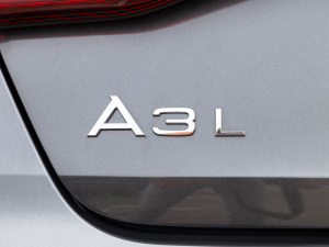 2021A3L Limousine 35 TFSI r ^