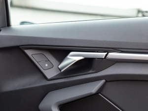 2021A3L Limousine 35 TFSI r g