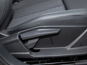 2021A3L Limousine 35 TFSI r g