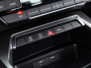 2021A3L Limousine 35 TFSI r п؅^