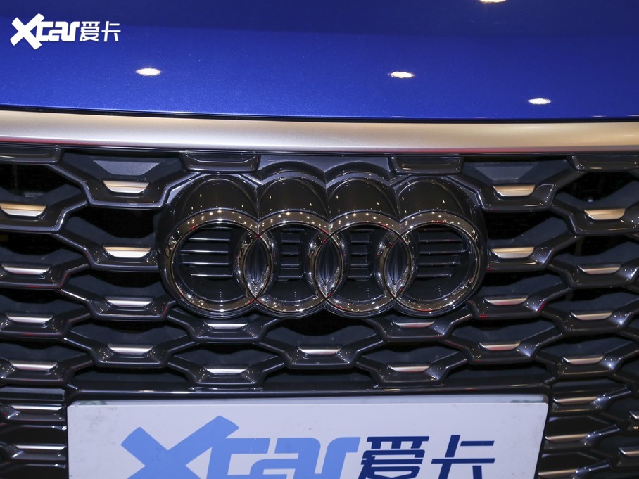 2020WQ3 Sportback 40 TFSI r