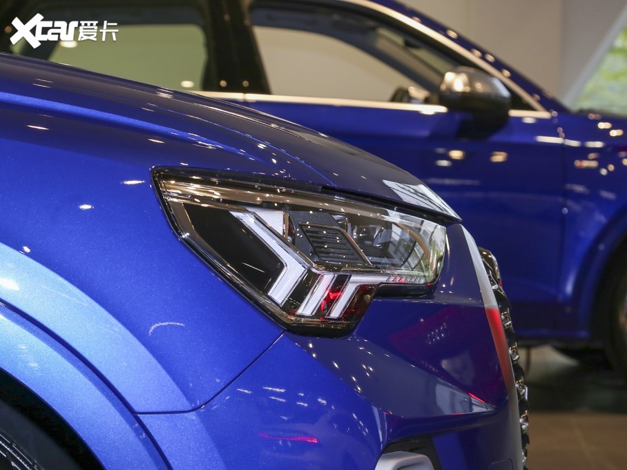 2020WQ3 Sportback 40 TFSI r(sh)