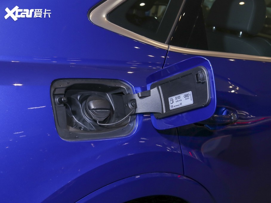 2020WQ3 Sportback 40 TFSI r