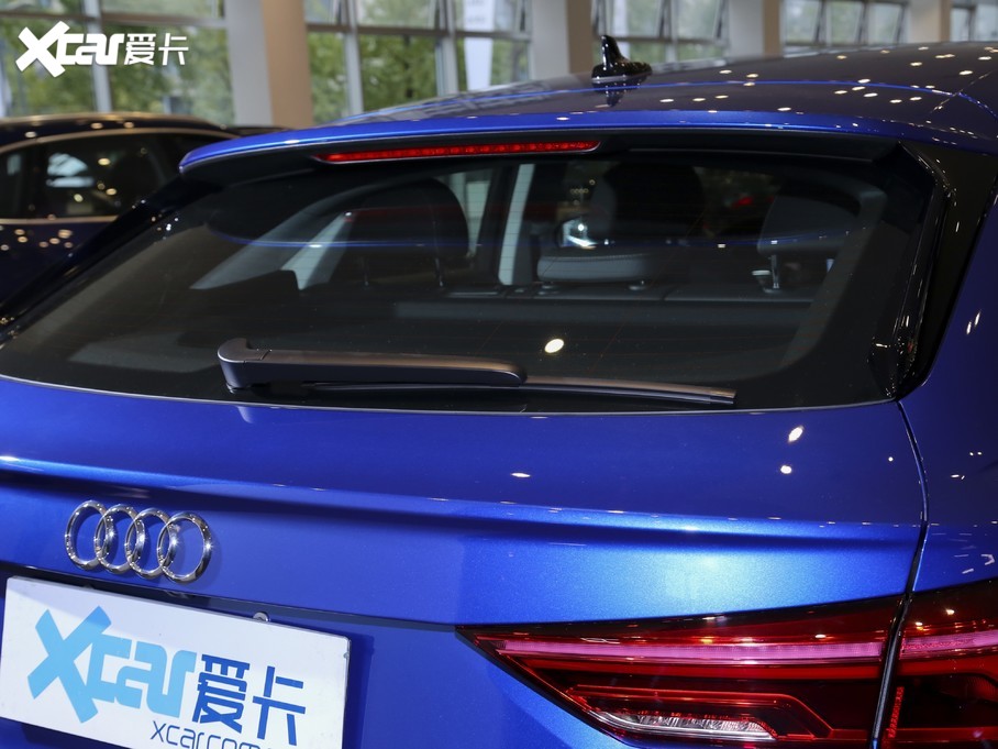 2020WQ3 Sportback 40 TFSI r