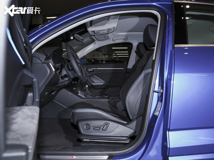 2020WQ3 Sportback 40 TFSI r