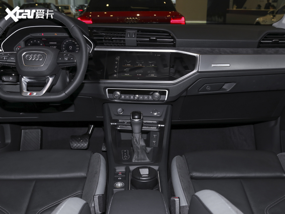 2020WQ3 Sportback 40 TFSI r