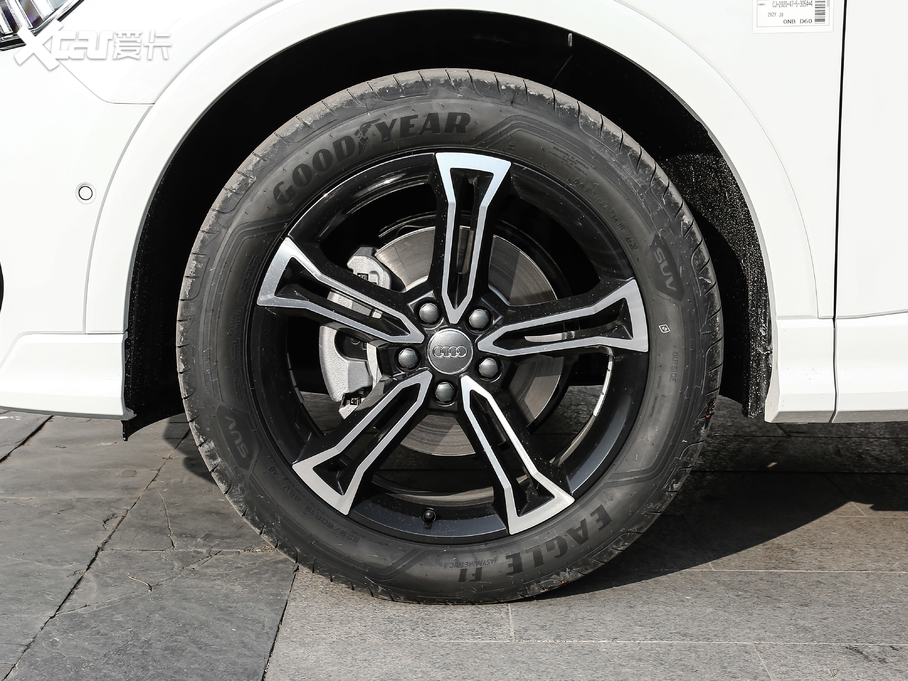 2021WQ3 45 TFSI quattro rЄӸ