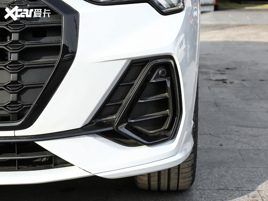 2021?yun)WQ3 45 TFSI quattro r(sh)Є(dng)