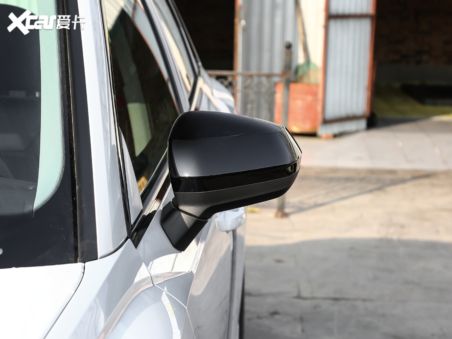 2021WQ3 45 TFSI quattro rЄӸ