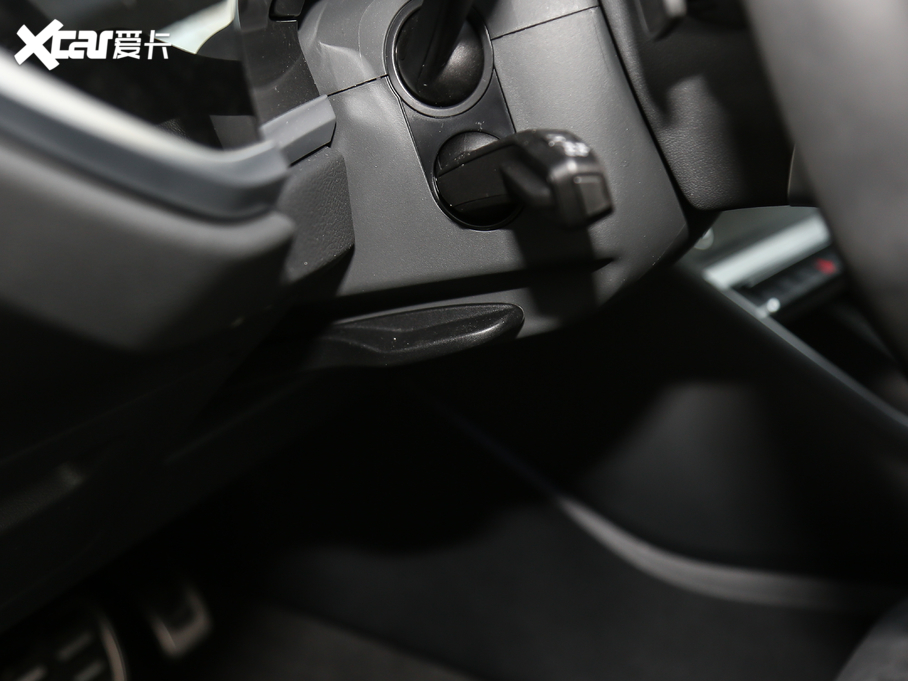 2021WQ3 45 TFSI quattro rЄӸ