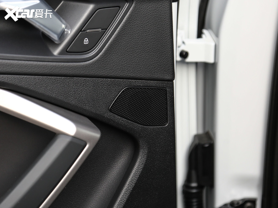 2021WQ3 45 TFSI quattro rЄӸ