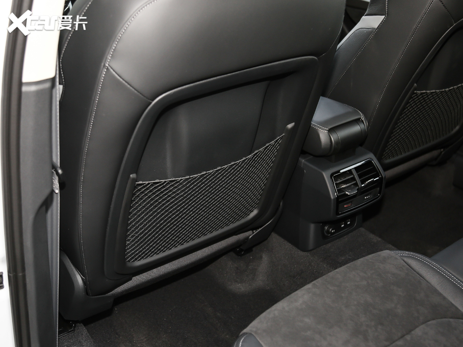 2021WQ3 45 TFSI quattro rЄӸ