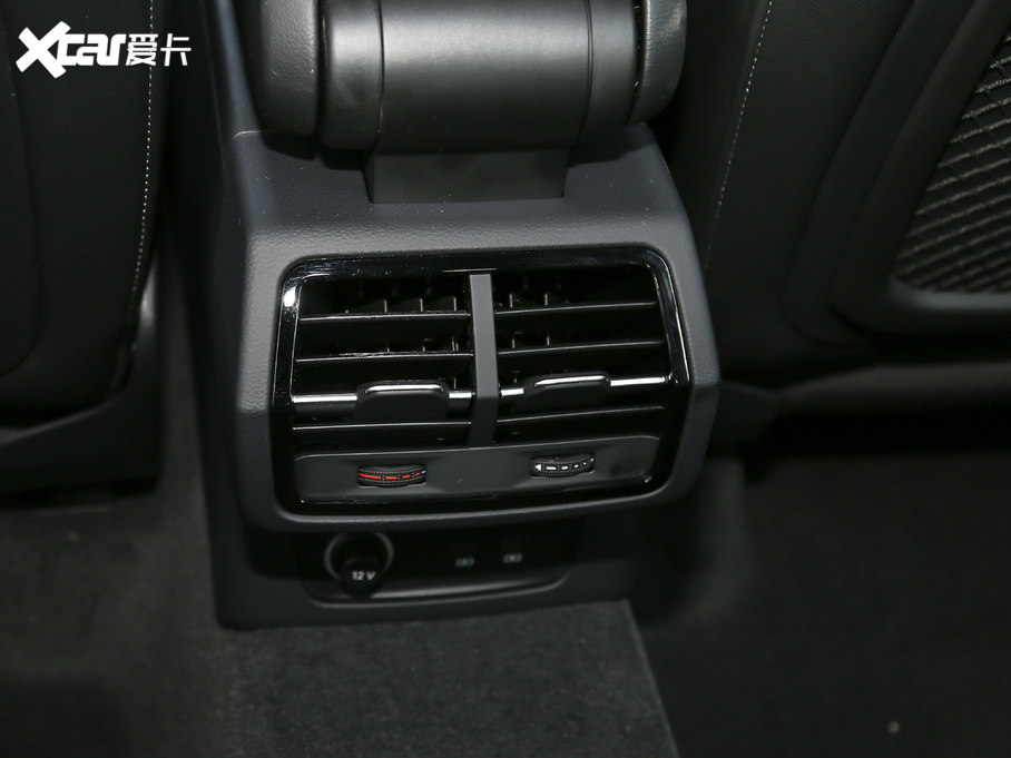 2021WQ3 45 TFSI quattro rЄӸ