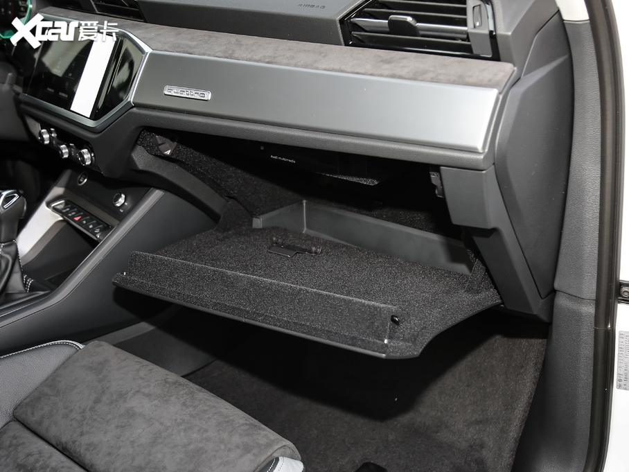 2021WQ3 45 TFSI quattro rЄӸ