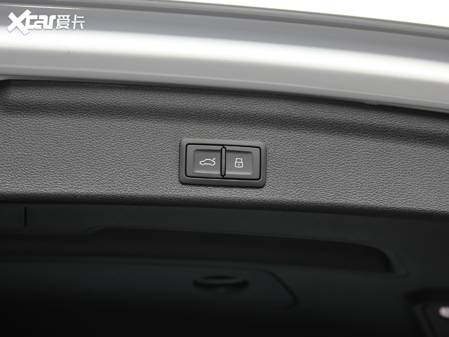 2021WQ3 45 TFSI quattro rЄӸ