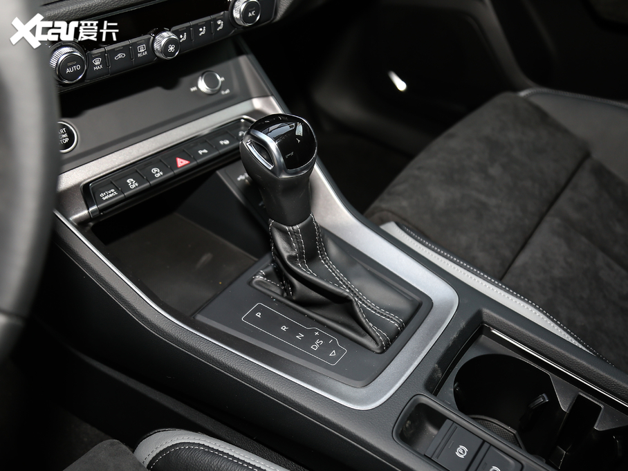 2021WQ3 45 TFSI quattro rЄӸ