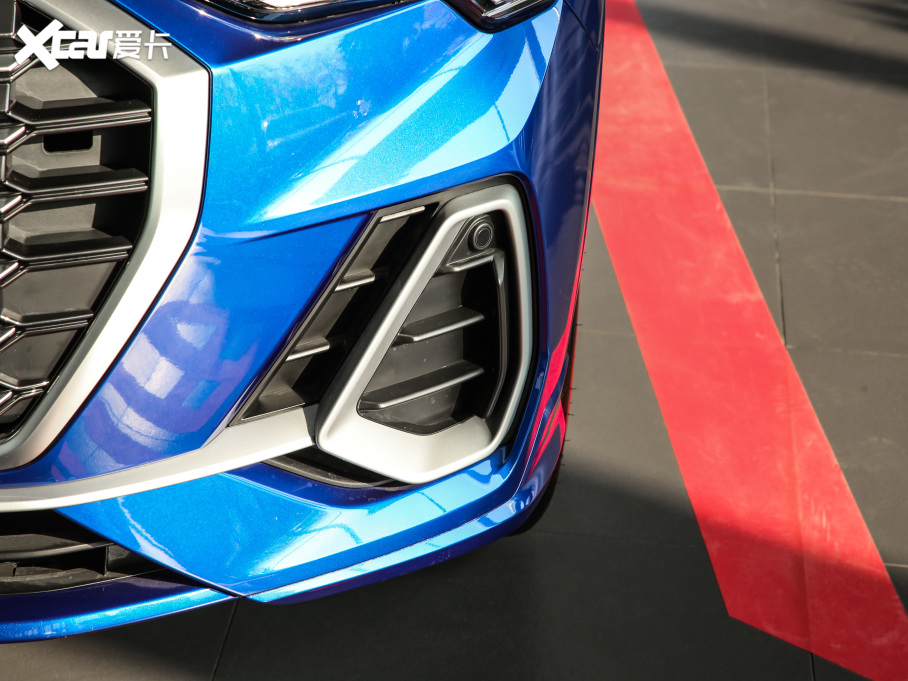 2021WQ3 35 TFSI M(jn)ȡӸ